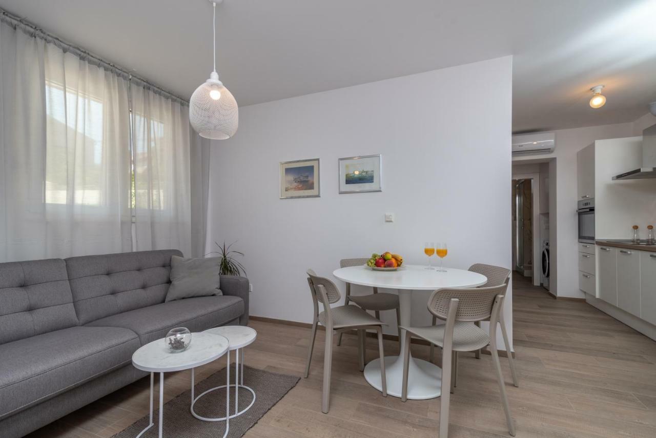 Apartments Flora تروغير المظهر الخارجي الصورة