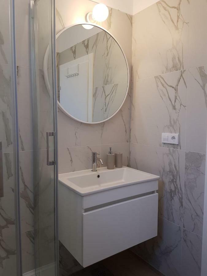 Apartments Flora تروغير المظهر الخارجي الصورة