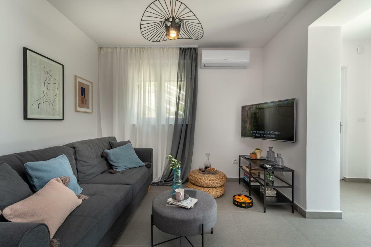 Apartments Flora تروغير المظهر الخارجي الصورة