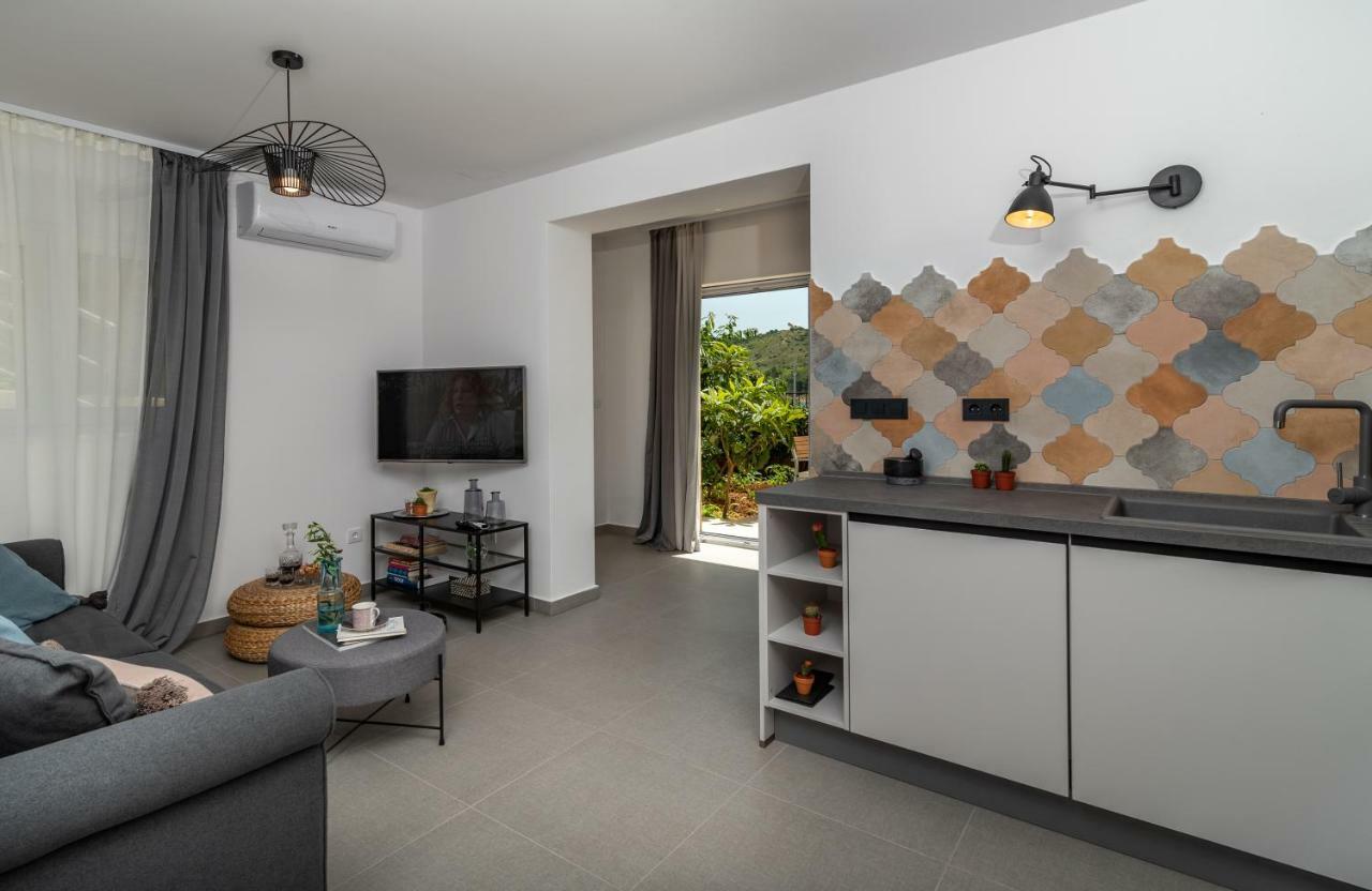 Apartments Flora تروغير المظهر الخارجي الصورة